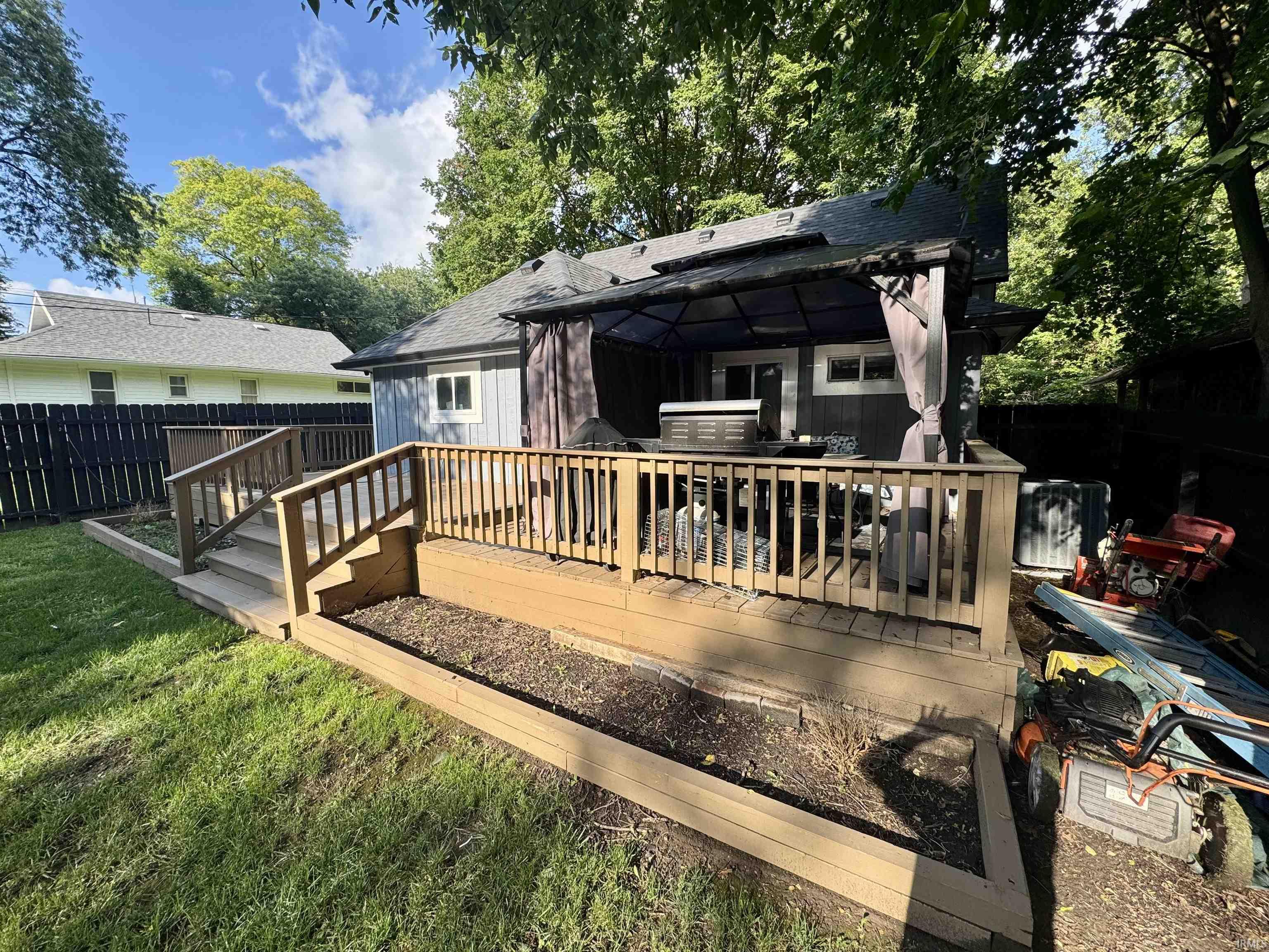 1015 Chestnut Street Anderson, IN 46012 - Photo 3 of 21 Gallery Image 3