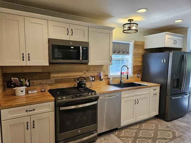 $375,000 | 775 Highway 2, Wilton, ME 04294