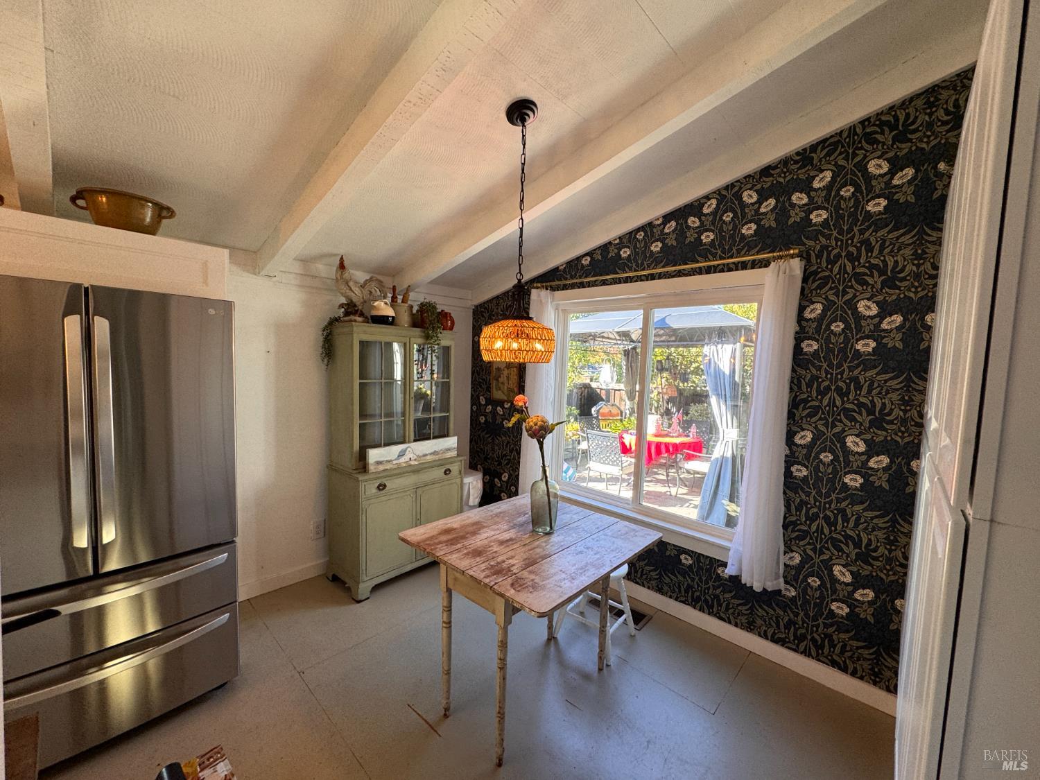 52 Oakstone Court, Unit 52 Santa Rosa, CA 95409 - Photo 18 of 49 a room with furniture