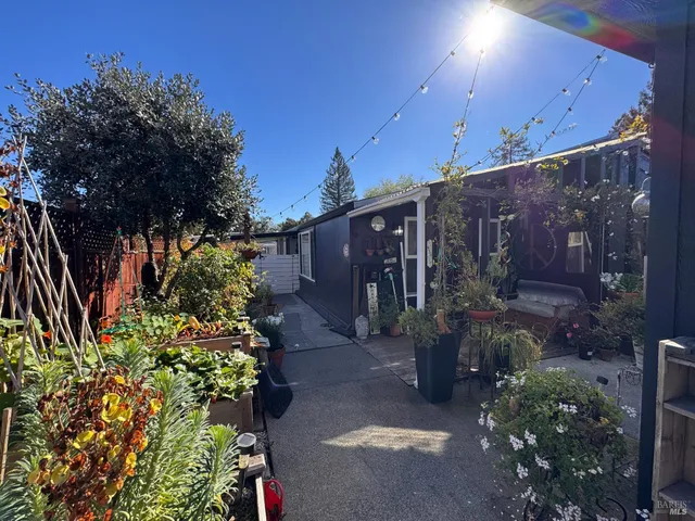 $239,000 | 52 Oakstone Court, Unit 52, Santa Rosa, CA 95409