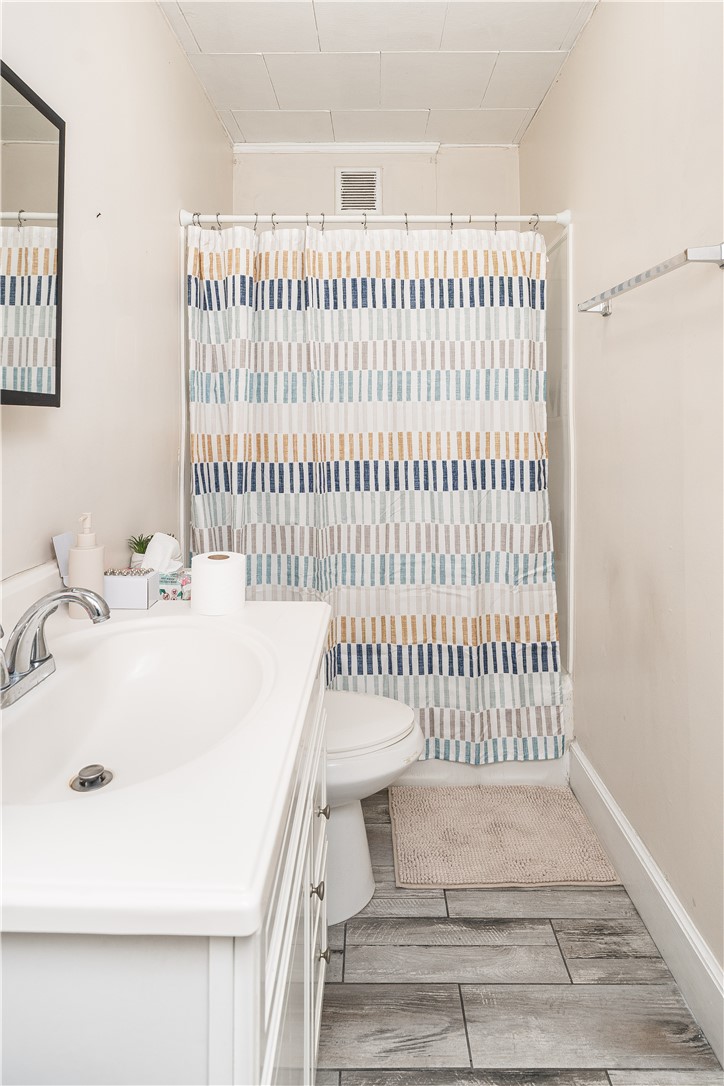 54 Spring Street Lincoln, RI 02838 - Photo 8 of 28 Gallery Image 8