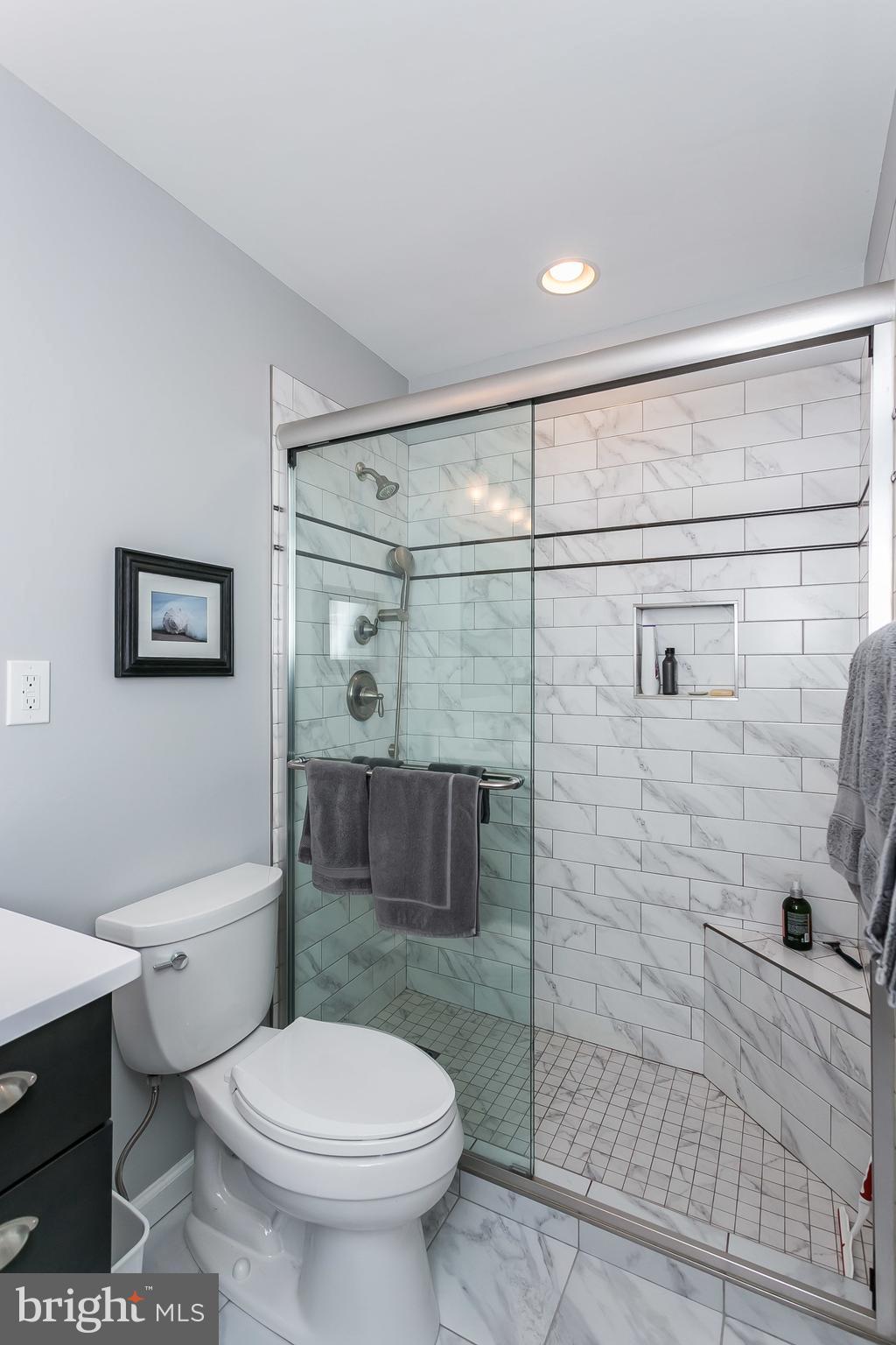 813 Ramshead Circle Cockeysville, MD 21030 - Photo 14 of 24 Bath (Master)