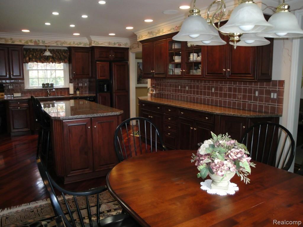 14 Rathbone Place Grosse Pointe, MI 48230 - Photo 8 of 34 Kitchen