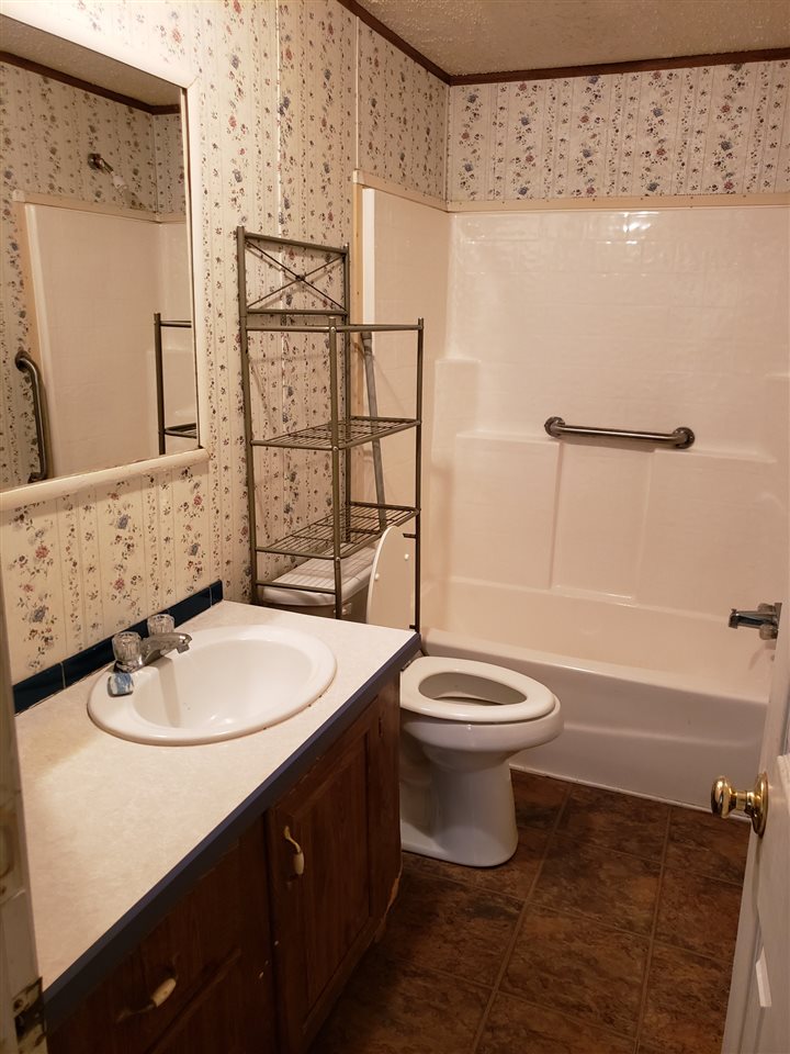 5877 Covington Pike Road Millington, TN 38053 - Photo 5 of 12 Gallery Image 5