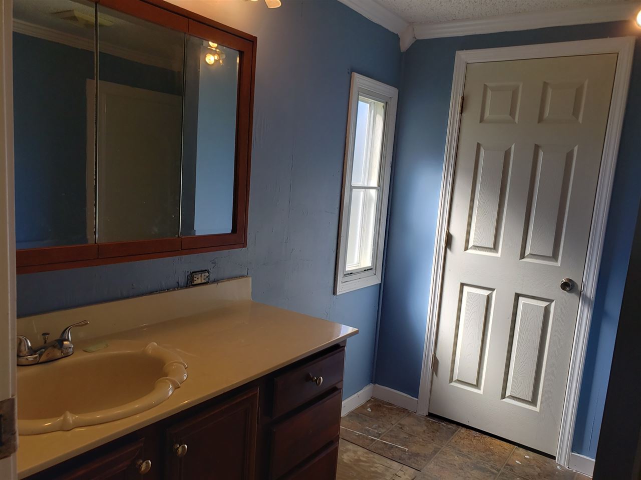 5877 Covington Pike Road Millington, TN 38053 - Photo 9 of 12 Gallery Image 9