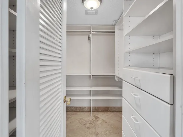 $4,100 | 4200 North Ocean Drive, Unit 21605, Singer Island, FL 33404