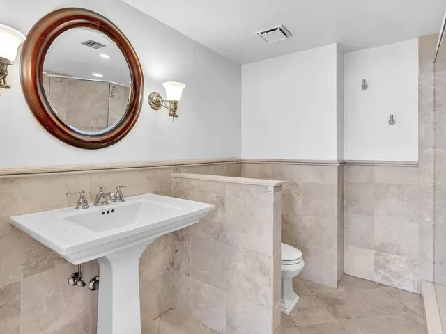 $4,100 | 4200 North Ocean Drive, Unit 21605, Singer Island, FL 33404