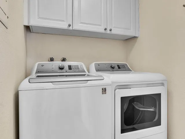 $4,100 | 4200 North Ocean Drive, Unit 21605, Singer Island, FL 33404