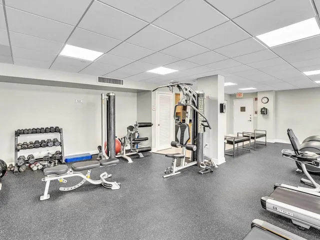 $4,100 | 4200 North Ocean Drive, Unit 21605, Singer Island, FL 33404