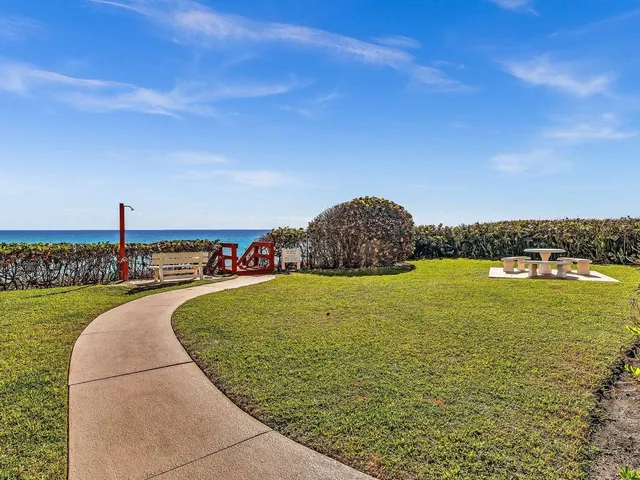 $4,100 | 4200 North Ocean Drive, Unit 21605, Singer Island, FL 33404