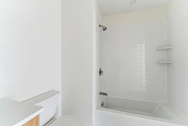$3,485 | 1035 Commonwealth Avenue, Unit 306, Boston, MA 02215