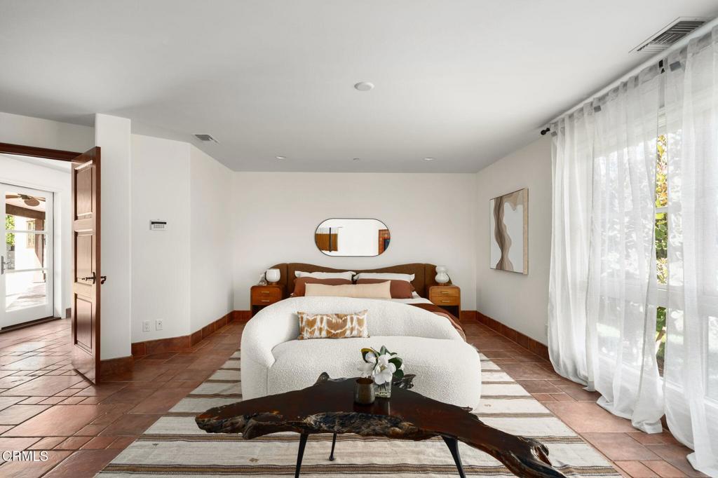 1533 Rancho Avenue Glendale, CA 91201 - Photo 22 of 49 FLX09442