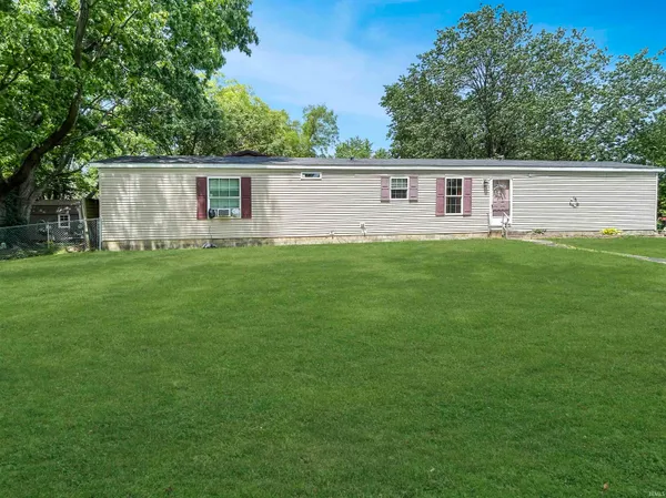 $174,000 | 1783 East Private Road 485 North, Petersburg, IN 47567
