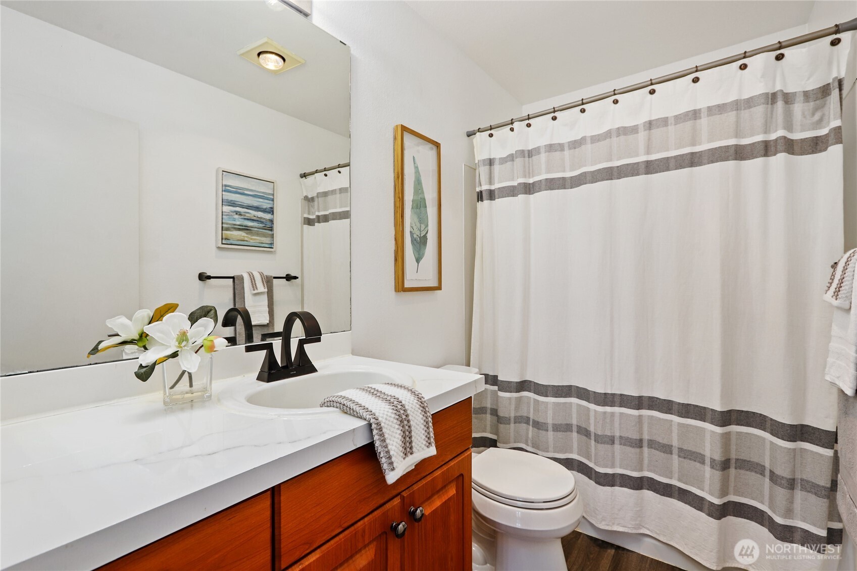 9009 Avondale Road Northeast, Unit M226 Redmond, WA 98052 - Photo 17 of 26