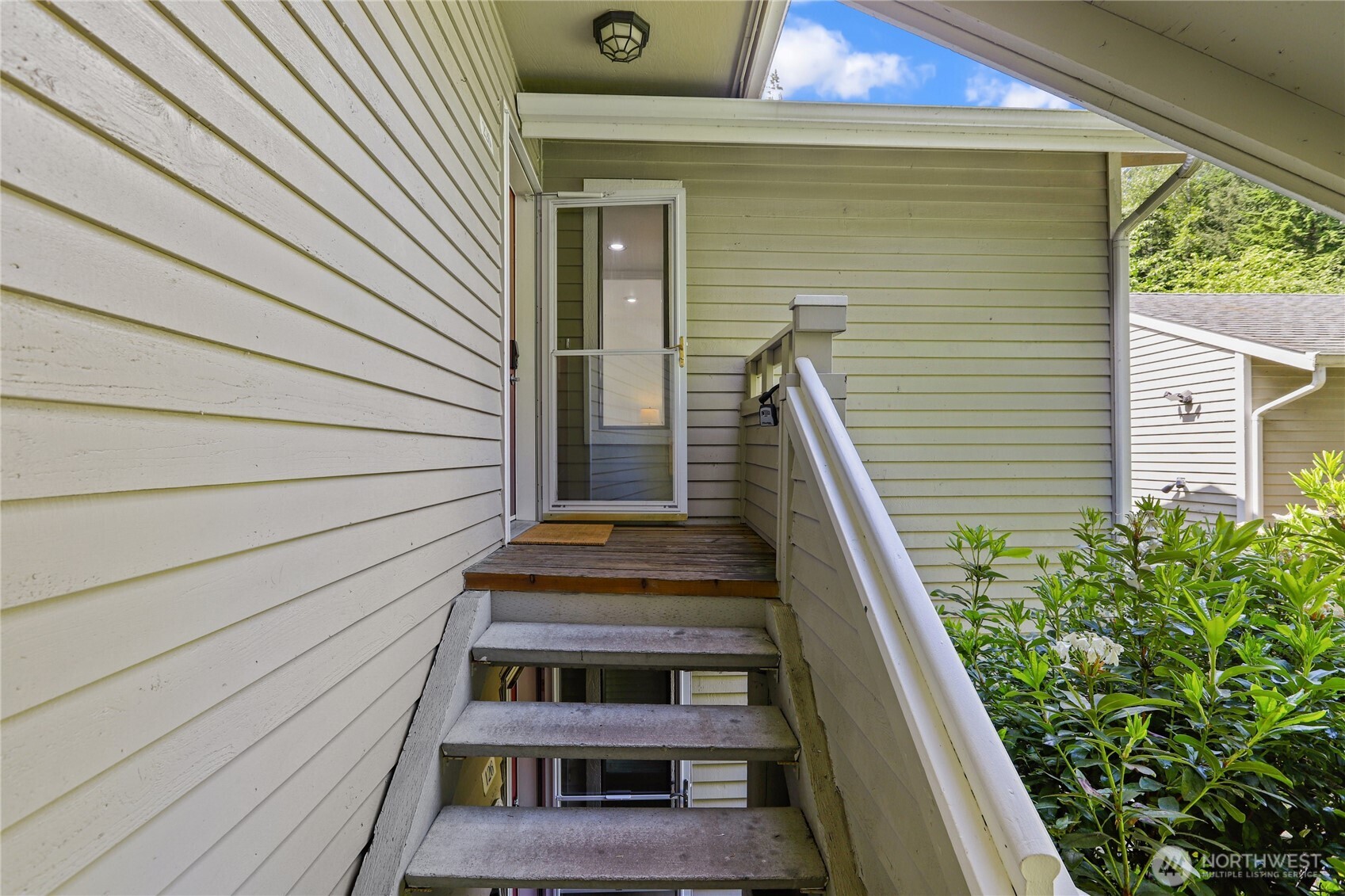 9009 Avondale Road Northeast, Unit M226 Redmond, WA 98052 - Photo 2 of 26