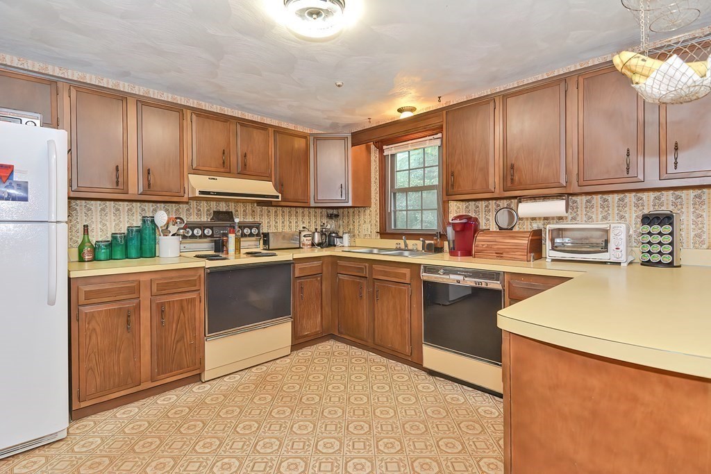 110 Purgatory Road Sutton, MA 01590 - Photo 17 of 39 Gallery Image 17