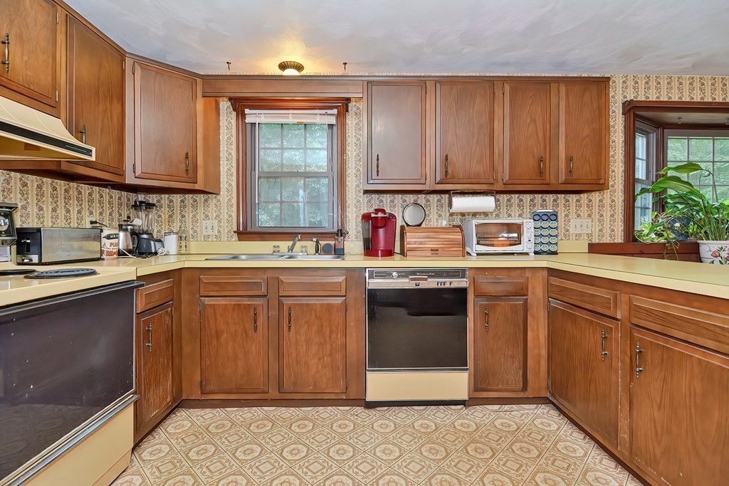110 Purgatory Road Sutton, MA 01590 - Photo 23 of 39 Gallery Image 23