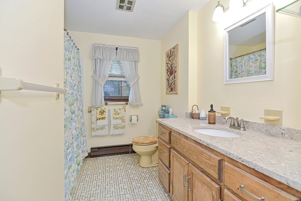 110 Purgatory Road Sutton, MA 01590 - Photo 24 of 39 Gallery Image 24