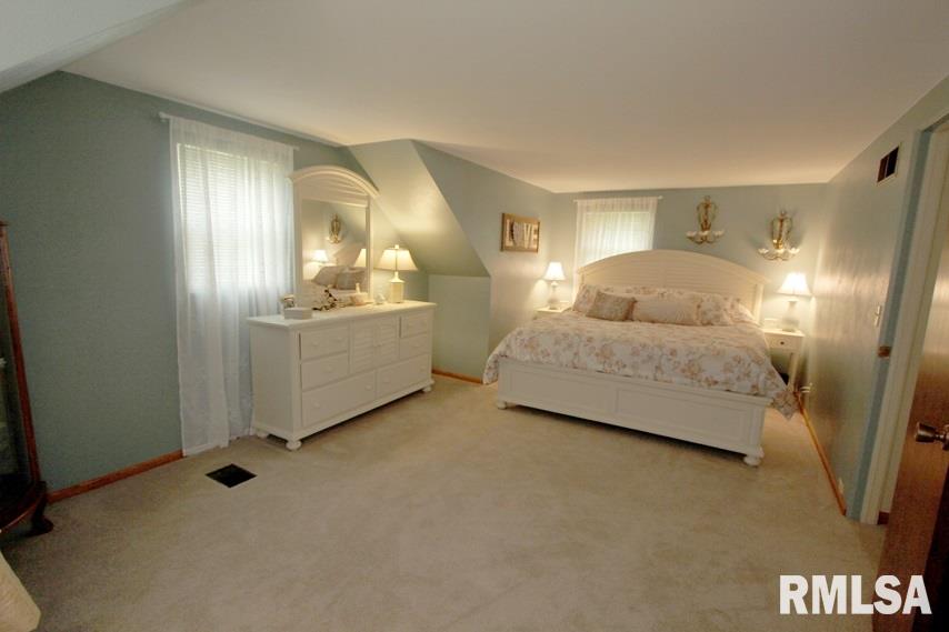 705 Devonshire Road Washington, IL 61571 - Photo 7 of 21 Gallery Image 7