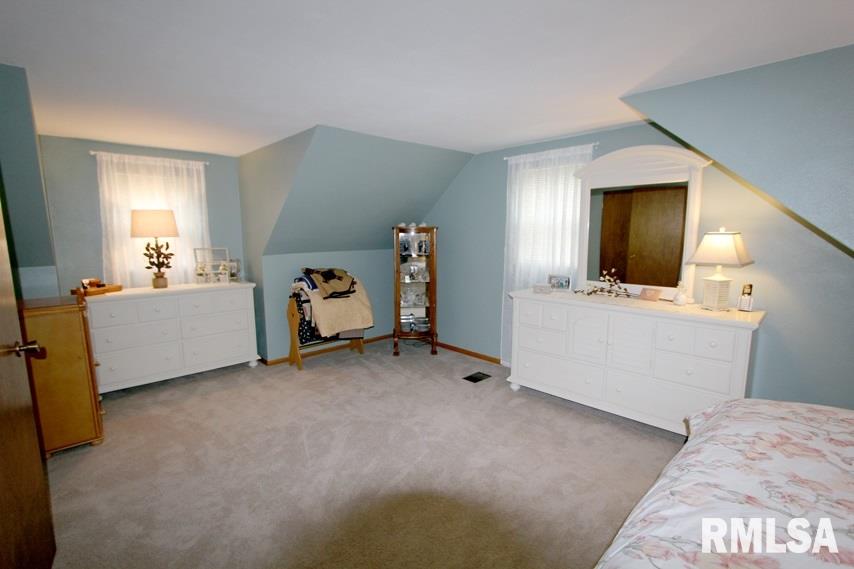 705 Devonshire Road Washington, IL 61571 - Photo 8 of 21 Gallery Image 8