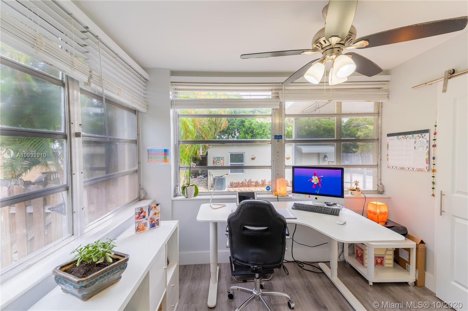 2641 Funston Street Hollywood, FL 33020 - Photo 11 of 40