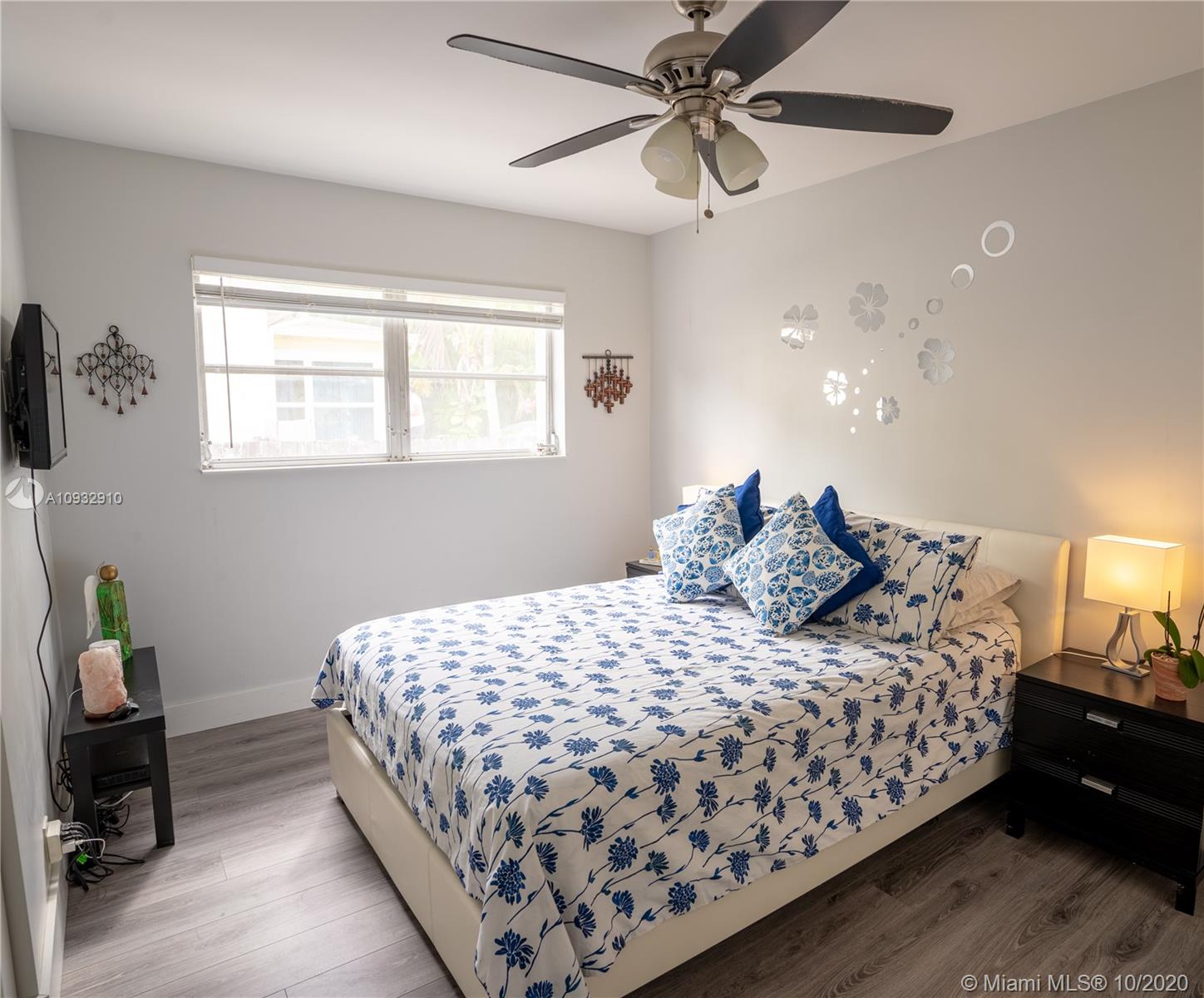 2641 Funston Street Hollywood, FL 33020 - Photo 12 of 40