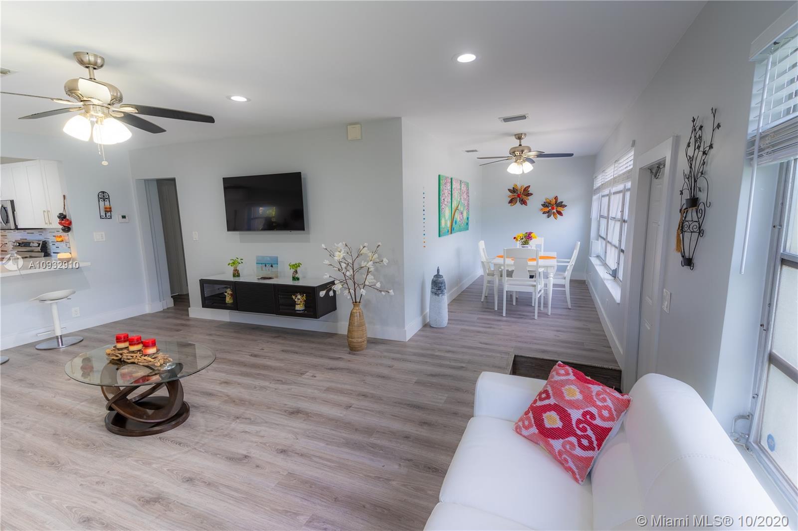 2641 Funston Street Hollywood, FL 33020 - Photo 2 of 40