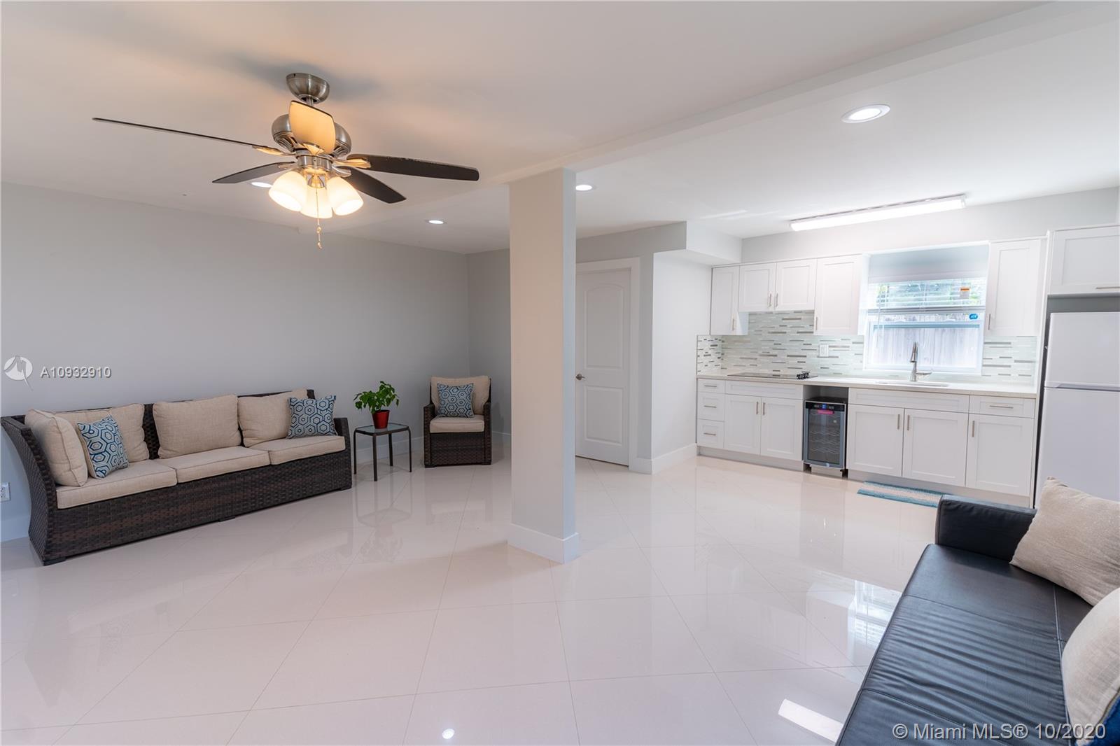 2641 Funston Street Hollywood, FL 33020 - Photo 27 of 40