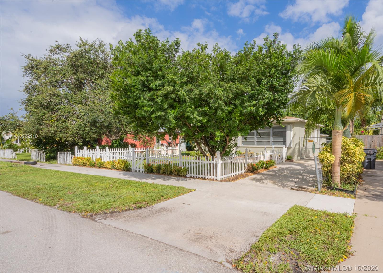 2641 Funston Street Hollywood, FL 33020 - Photo 40 of 40