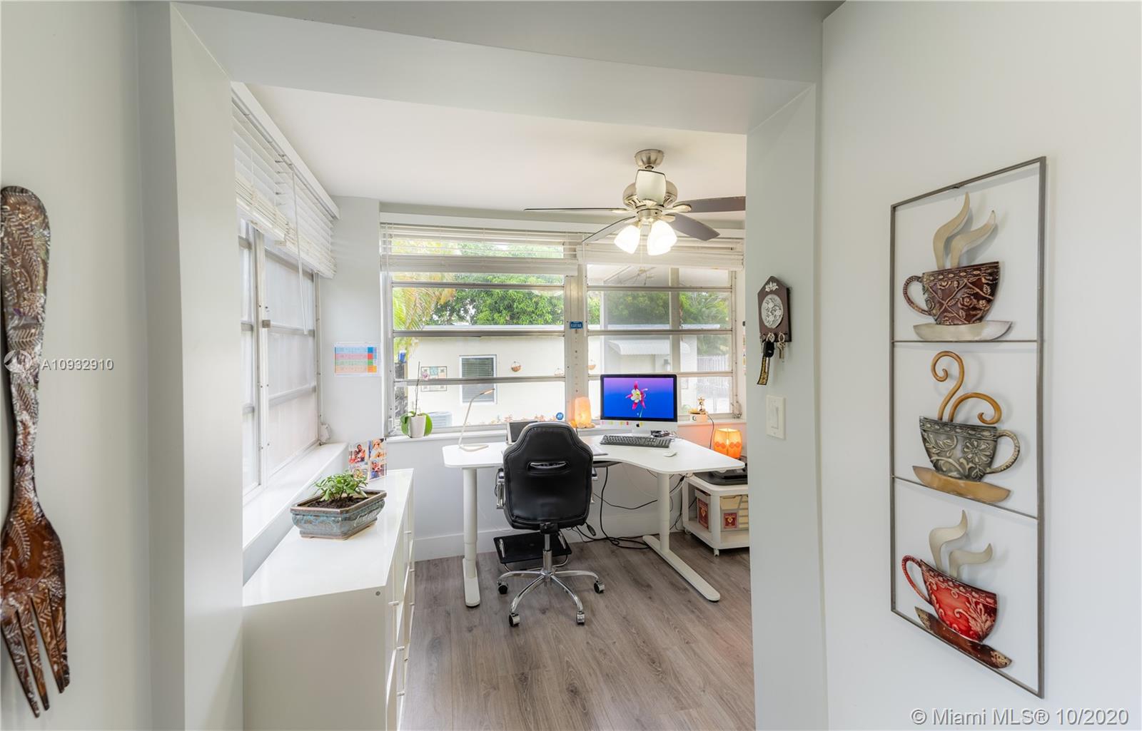 2641 Funston Street Hollywood, FL 33020 - Photo 10 of 40