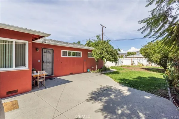 $819,900 | 18715 Valerio Street, Reseda, CA 91335
