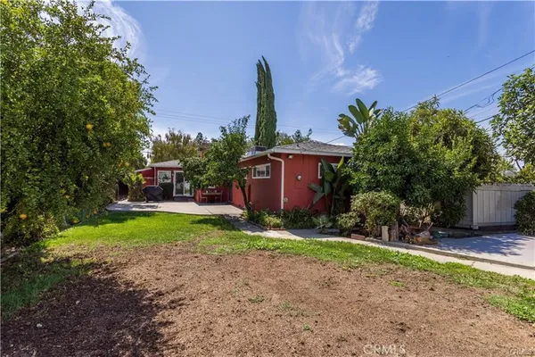 $819,900 | 18715 Valerio Street, Reseda, CA 91335