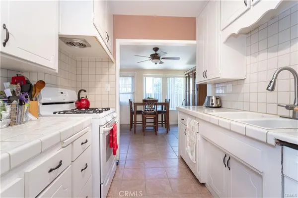 $819,900 | 18715 Valerio Street, Reseda, CA 91335