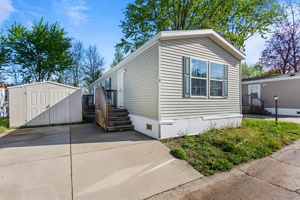 $34,900 | 8 Fern Street, Urbana, IL 61802