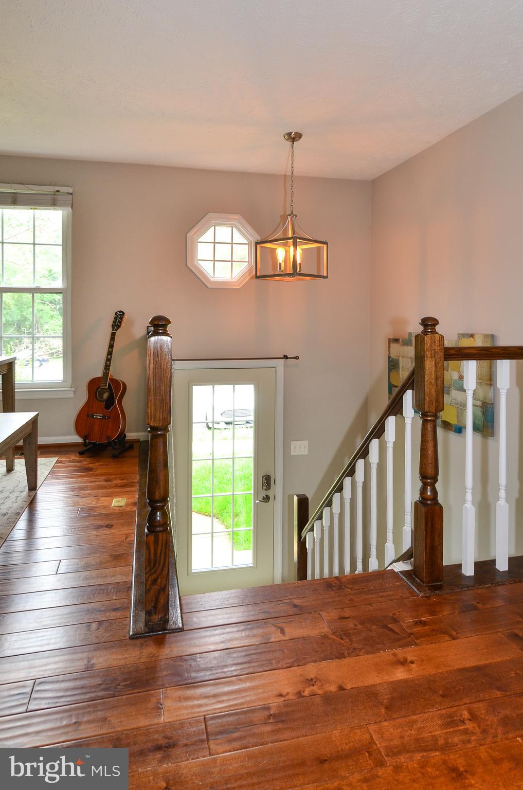 1604 Fieldthorn Drive Reston, VA 20194 - Photo 14 of 24 Entry from foyer
