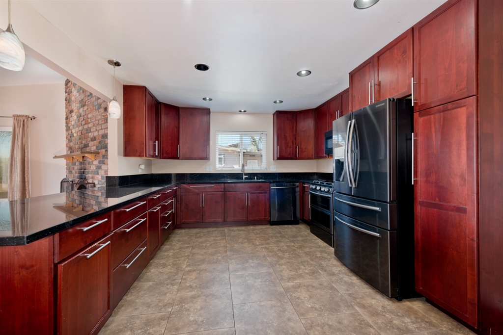 12426 Royal Road El Cajon, CA 92021 - Photo 6 of 22 Gallery Image 6