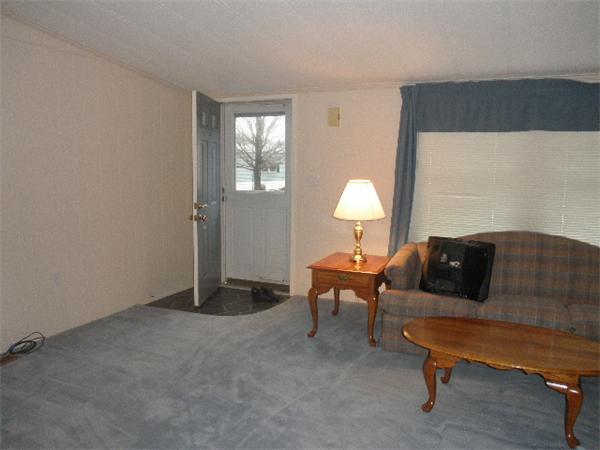 19 Valley Forge Road Taunton, MA 02780 - Photo 4 of 20 Gallery Image 4