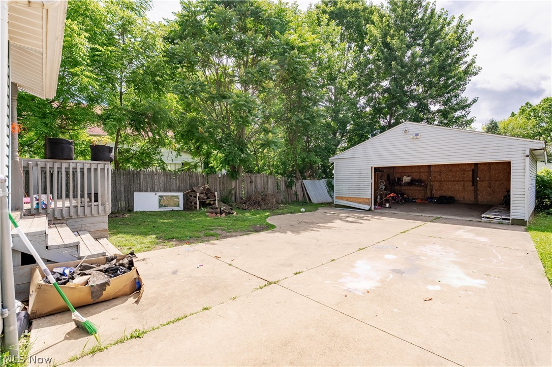 1214 West Wilbeth Road Akron, OH 44314 - Photo 5 of 35