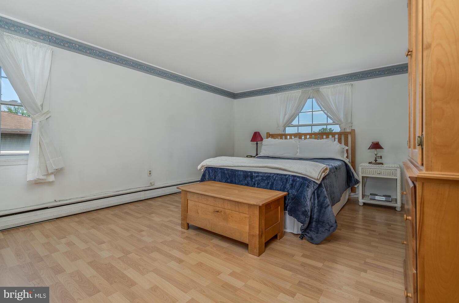 45 Turf Road Levittown, PA 19056 - Photo 12 of 22