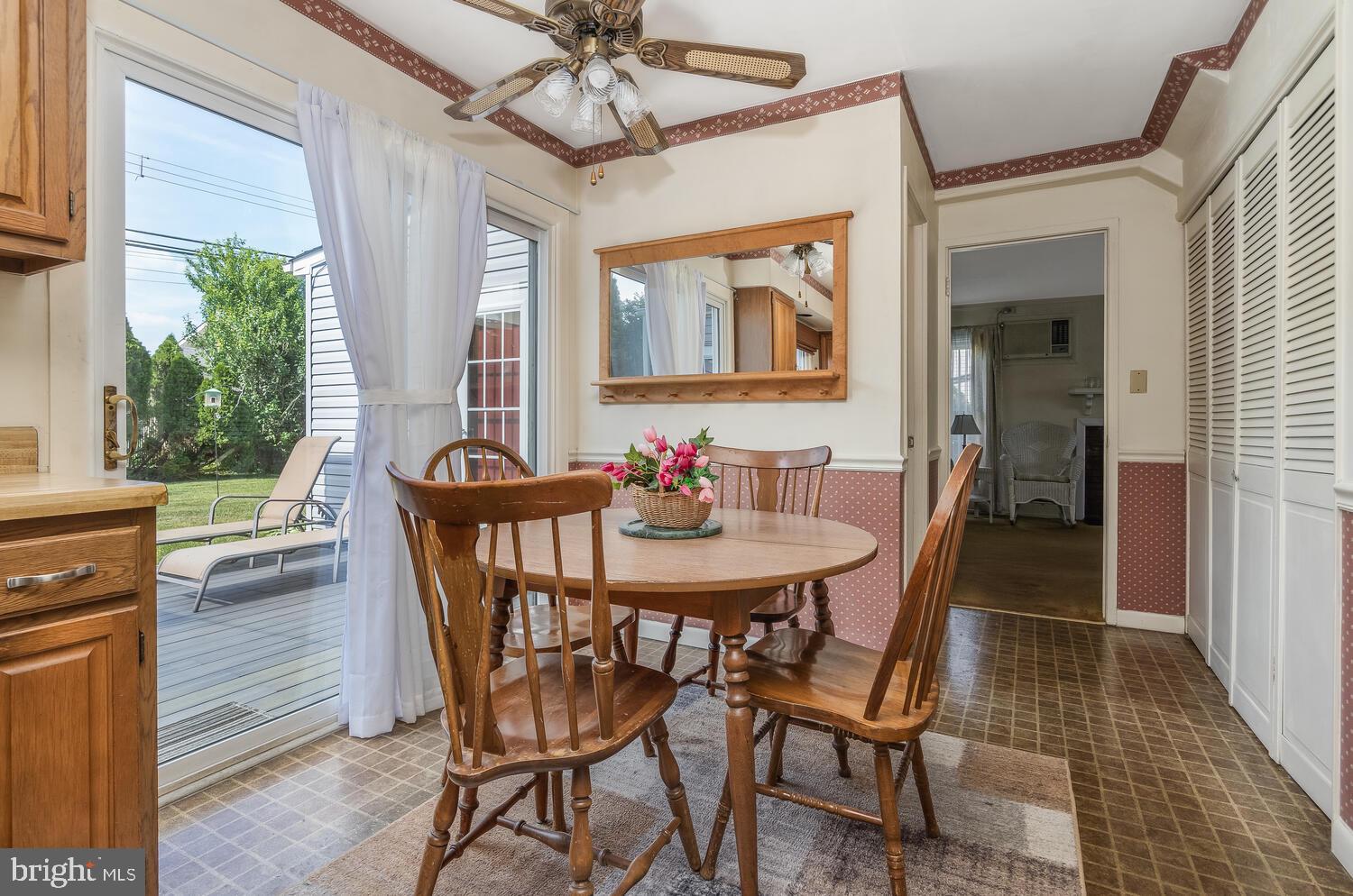 45 Turf Road Levittown, PA 19056 - Photo 10 of 22