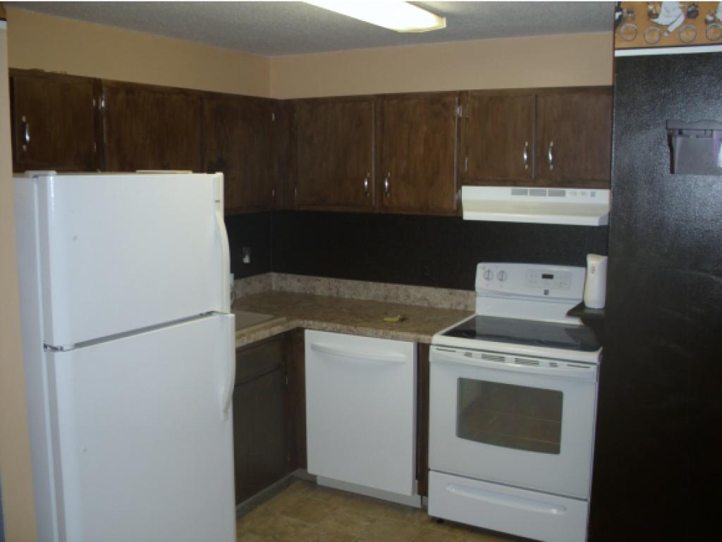 111 English Village Road, Unit 303 Manchester, NH 03102 - Photo 3 of 14