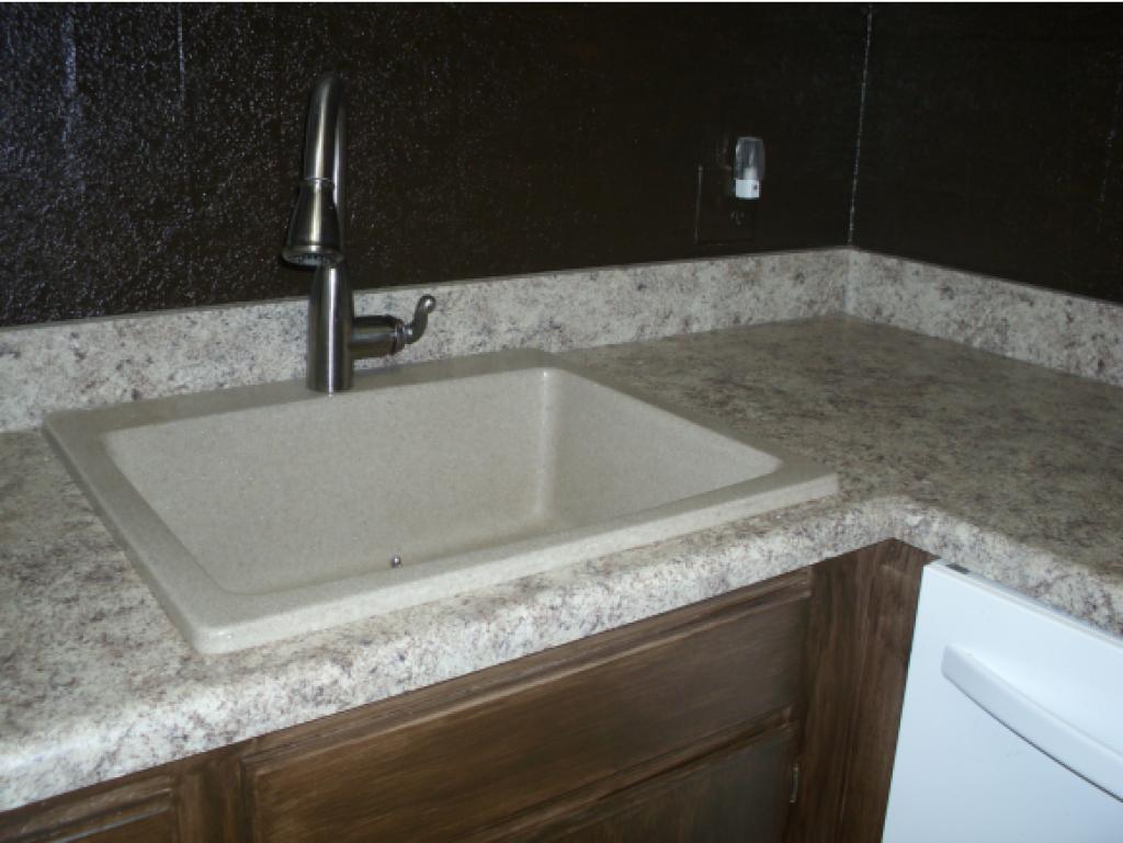 111 English Village Road, Unit 303 Manchester, NH 03102 - Photo 5 of 14