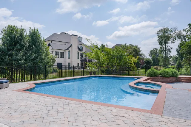 $1,600,000 | 1934 Aviara Drive, Chattanooga, TN 37421