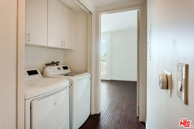 $1,185,000 | 235 South Tower Drive, Unit 305, Beverly Hills, CA 90211