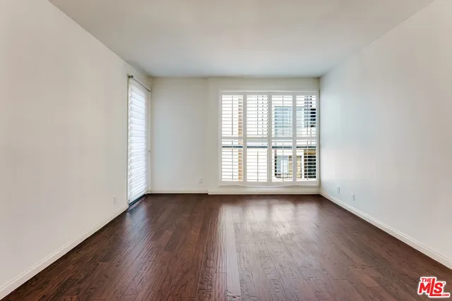 $1,185,000 | 235 South Tower Drive, Unit 305, Beverly Hills, CA 90211