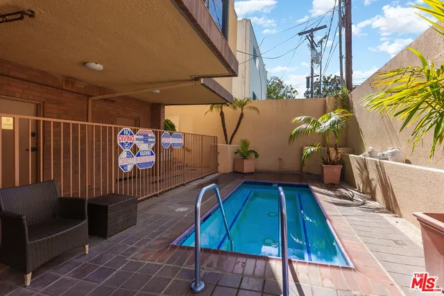 $1,185,000 | 235 South Tower Drive, Unit 305, Beverly Hills, CA 90211