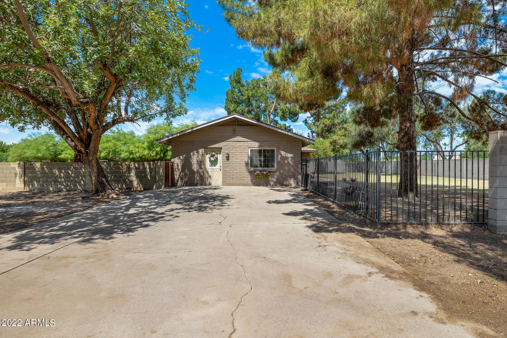 13729 East Ray Road Gilbert, AZ 85295 - Photo 5 of 50 Photo by Chase Capture