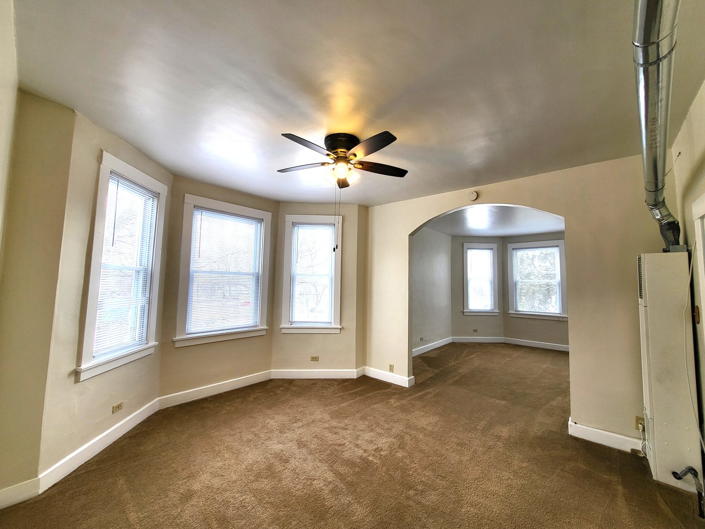 38381 North 6th Avenue Spring Grove, IL 60081 - Photo 3 of 15