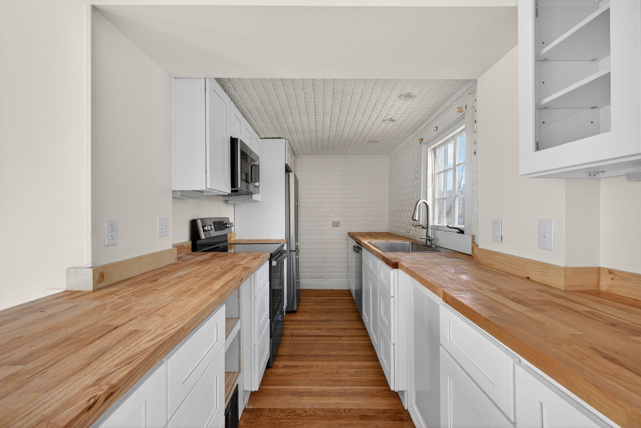 110 Maple Street Cornish, ME 04020 - Photo 9 of 51 DSC02764
