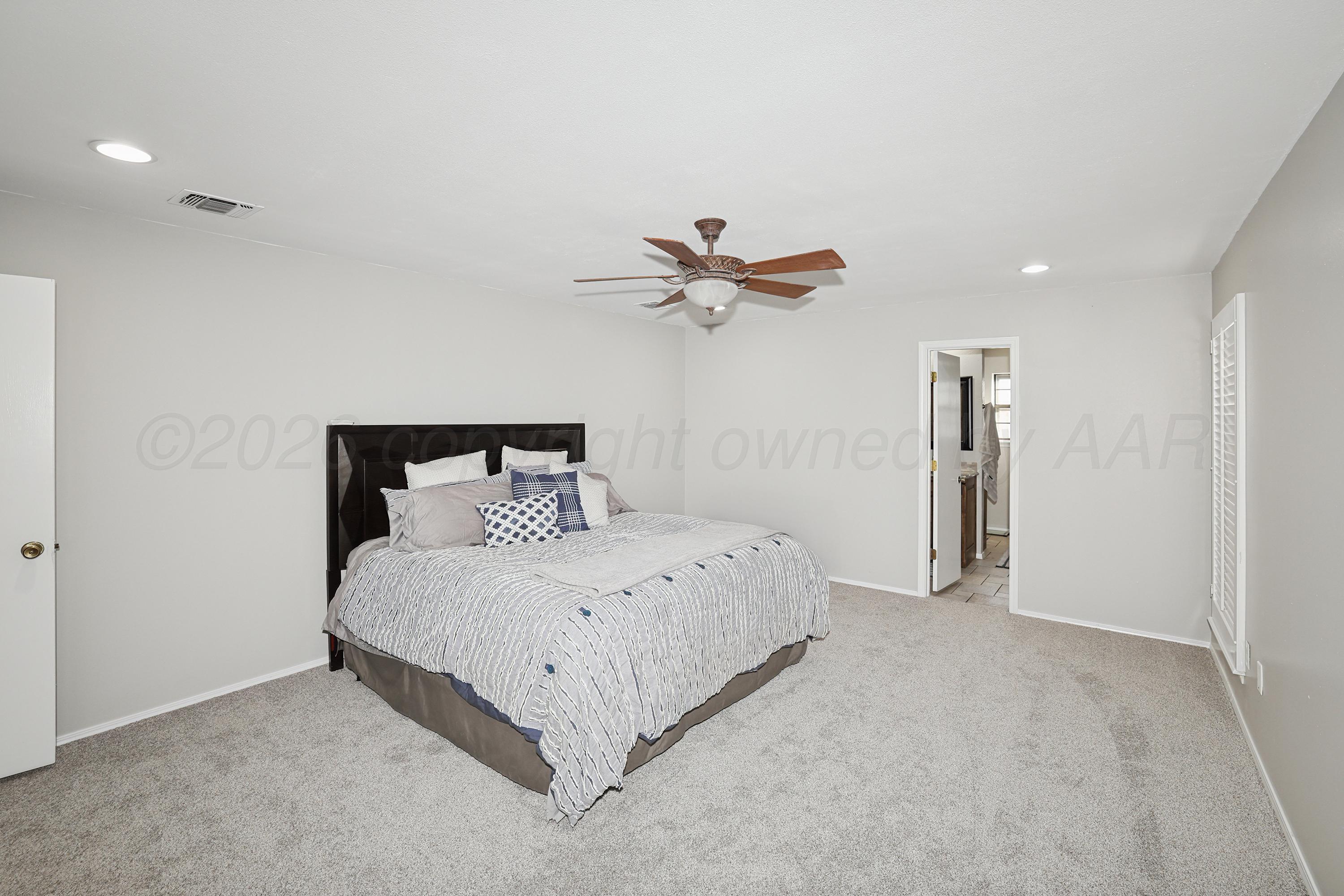 7609 Poppin Lane Amarillo, TX 79121 - Photo 26 of 34 18-Primary Bedroom